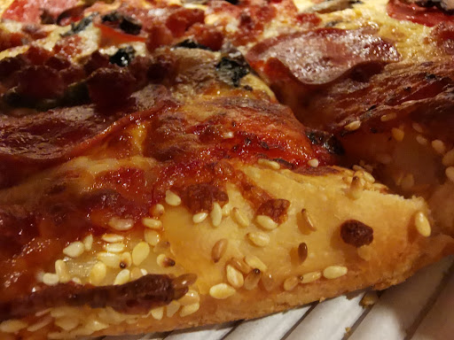 Photo of Red Swan Pizza - St. Thomas - Opposite Taco Bell, 945 Talbot St, St Thomas, ON N5P 1E8